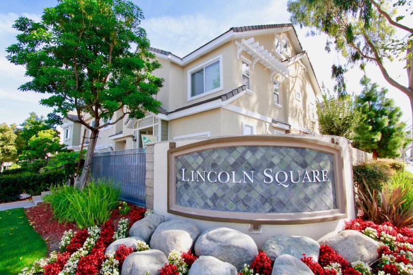 Lincoln Square Cypress CA